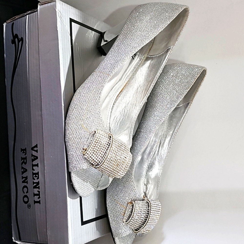 Valenti Franco silver and Rinestones ladies dress heels size 8 1 /2